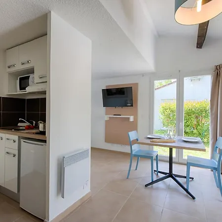 Zenitude Hôtel-résidences La Napoule Village Aparthotel 3*